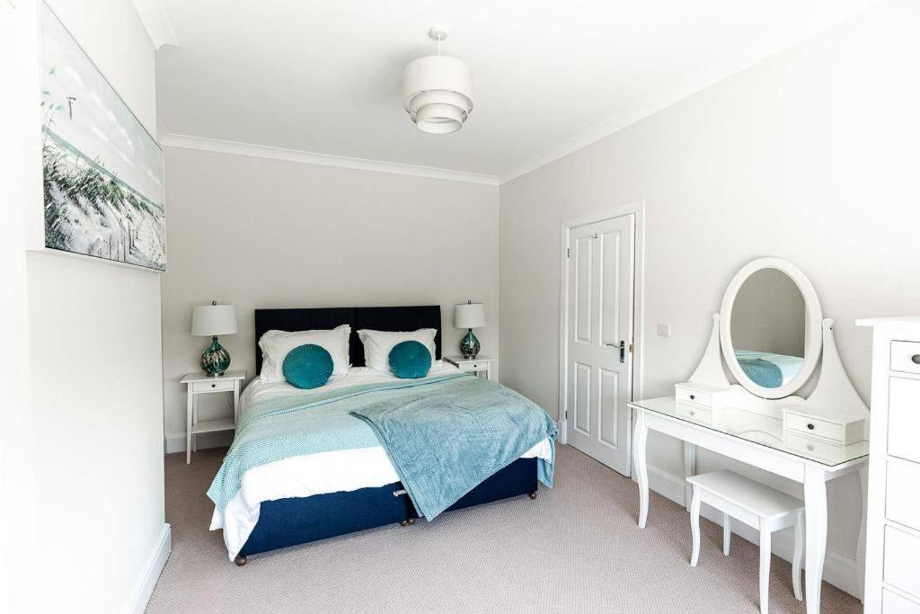 North Beach House - 3 Bedroom Fully Equipped Spacious House Perfect For Family Getaways In Bridlington Exterior foto