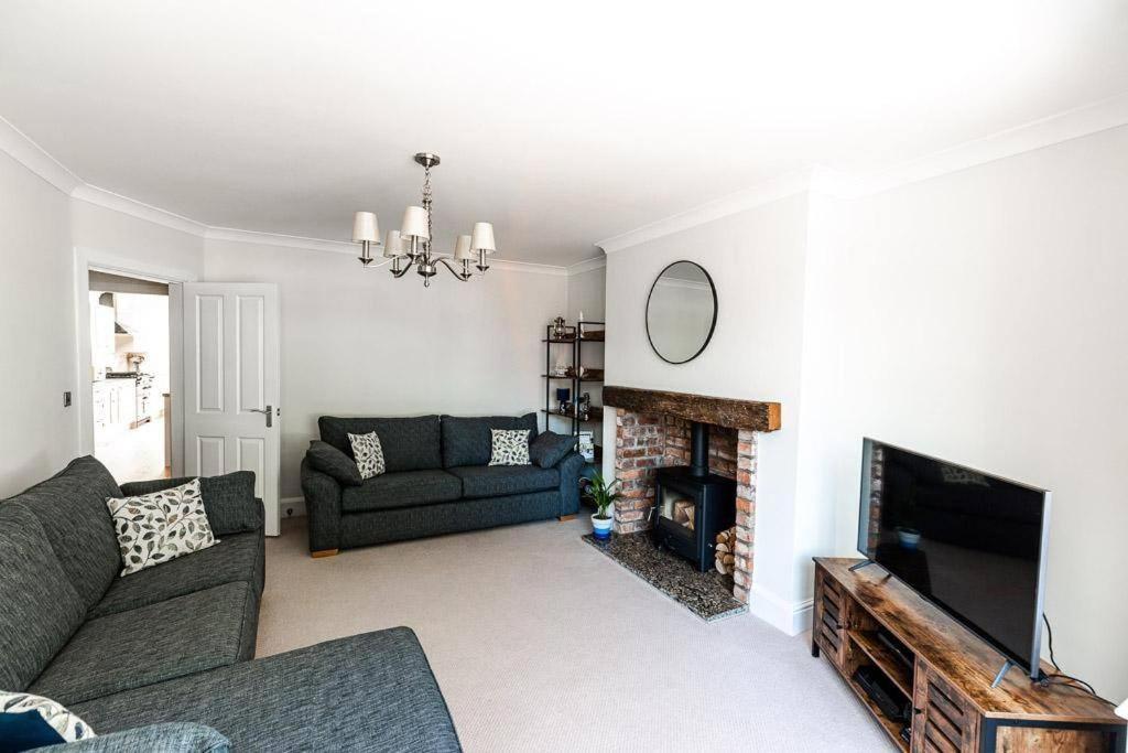 North Beach House - 3 Bedroom Fully Equipped Spacious House Perfect For Family Getaways In Bridlington Exterior foto